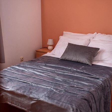 Jacqueline Apartment Pula Ngoại thất bức ảnh